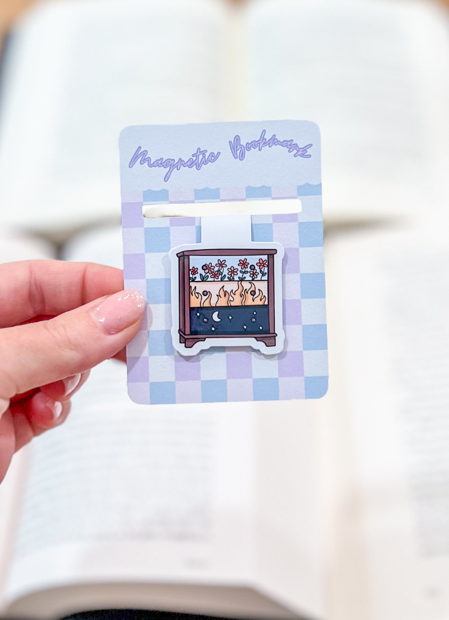 Magnetic bookmark